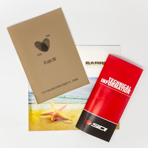 Brochure punto metallico